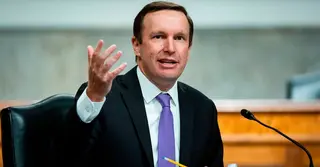 ইরান যুদ্ধ নিয়ে ‘প্যানিক মোডে’ ট্রাম্প: সিনেটর মারফি